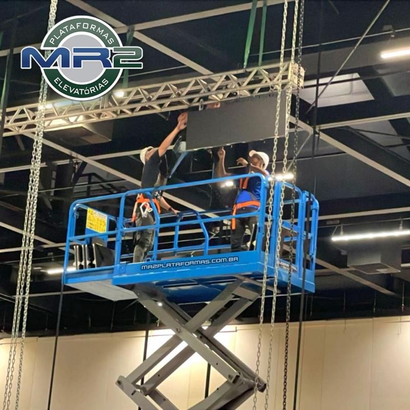Aluguel de Plataformas Elevatórias MR2 para Eventos